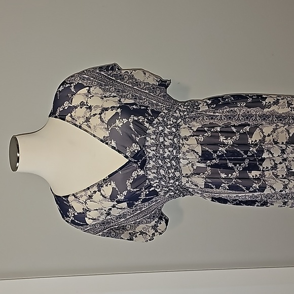 Jonathan Martin Navy Blue/ White Silk Swimsuit Coverup Needs mending Size 12 - Picture 2 of 12